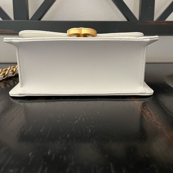 🩷🩷 NOT AVAILABLE BRAND NEW! GORGEOUS 24a WHITE CAVIAR FLAP BAG GHW - Picture 5 of 10